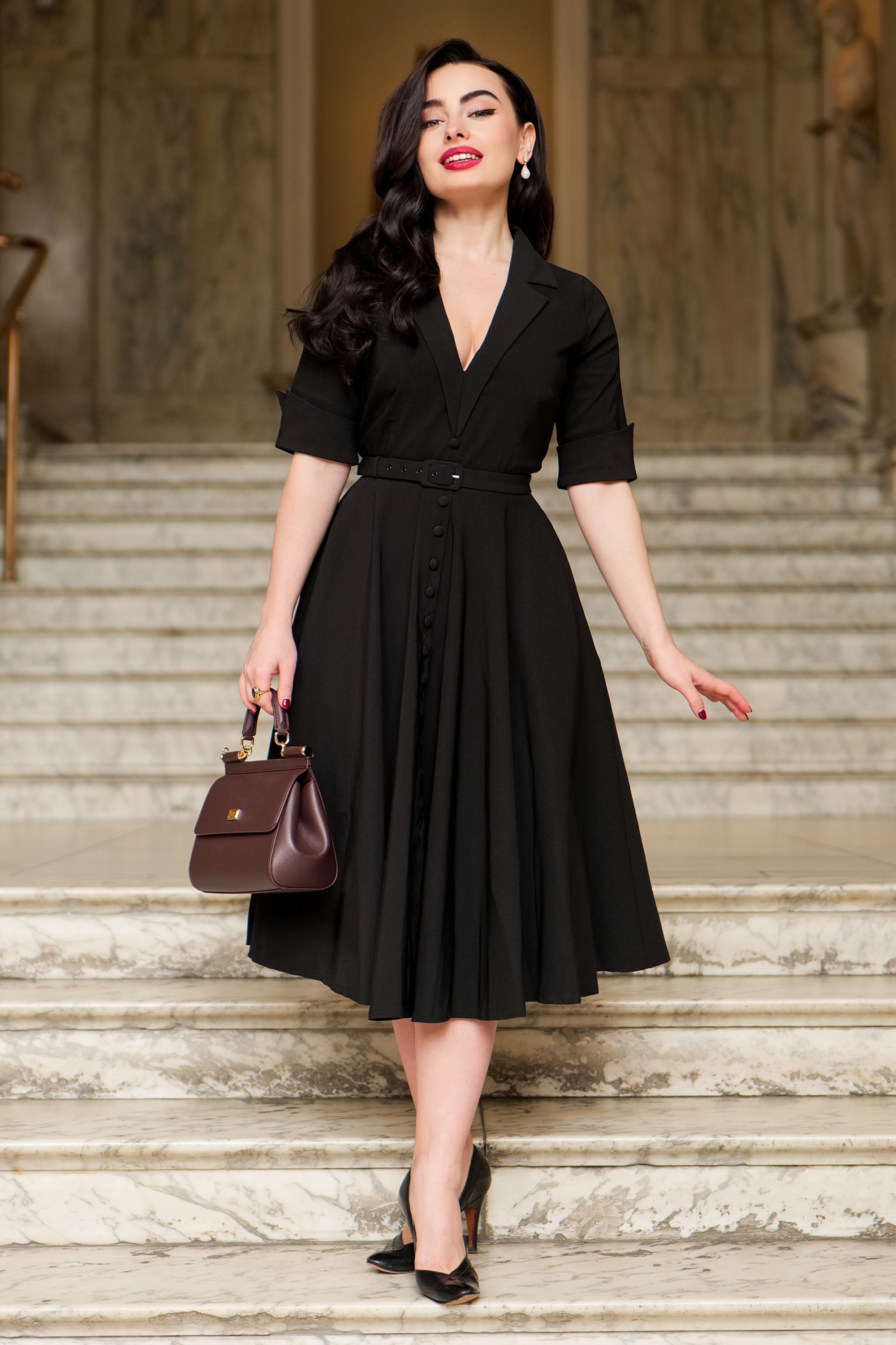 Glamour Bunny - Topvintage exclusive ~ The Yade Long Sleeve Swing Dress in Black