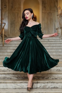 Glamour Bunny - Exklusiv bei Topvintage ~ Norma Jean Samt-Swingkleid in Dunkelgrün
