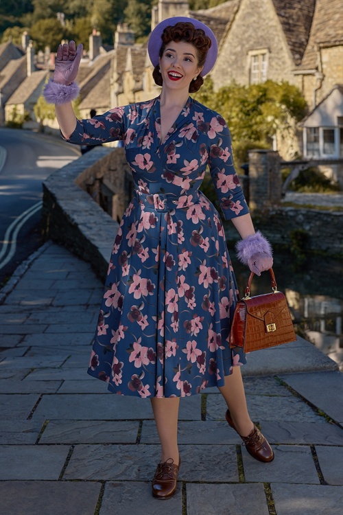 Miss Candyfloss - Adeliza Lee Floral swing jurk in marineblauw