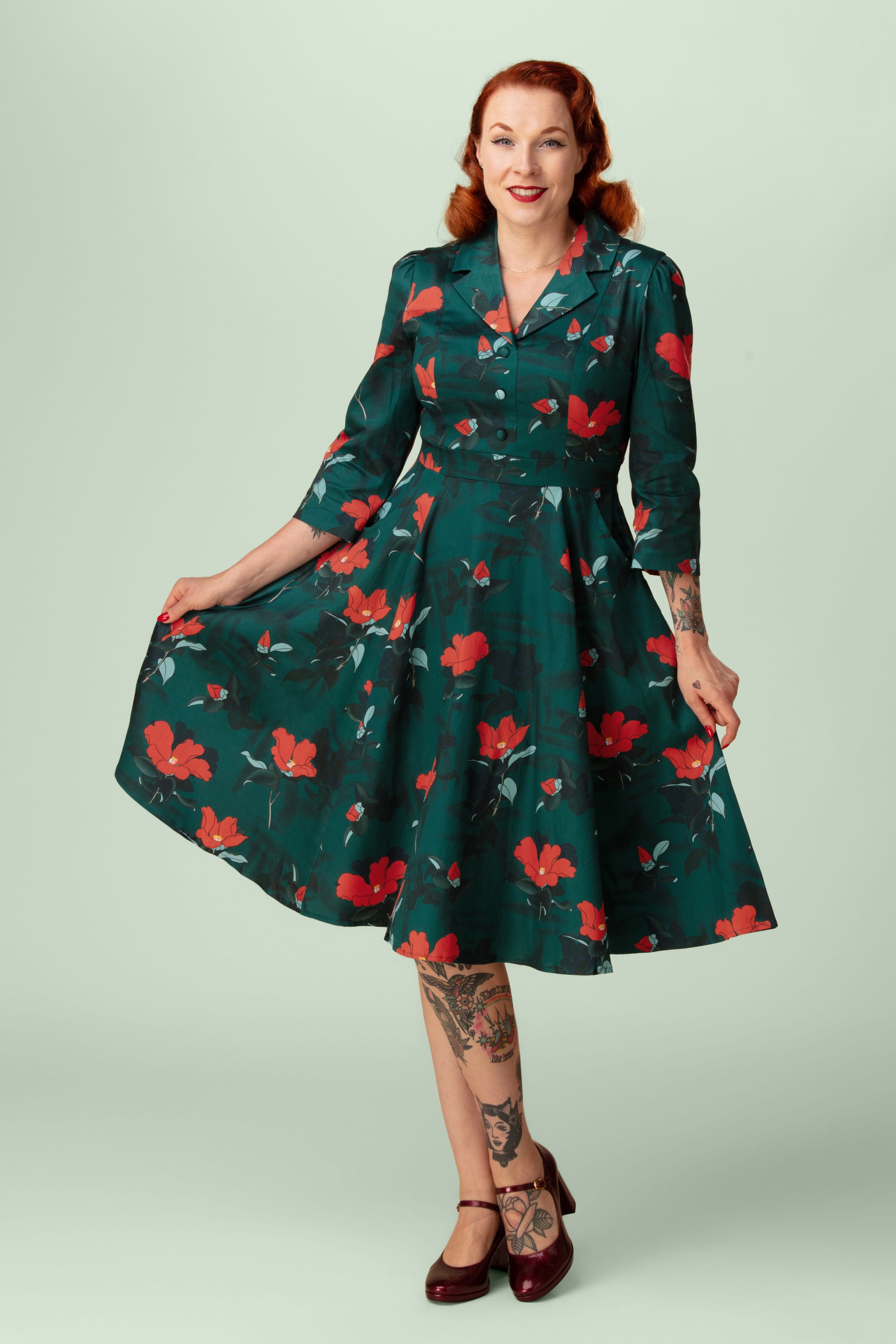 Hearts & Roses - Topvintage exclusive ~ Vera Floral swing jurk in groen