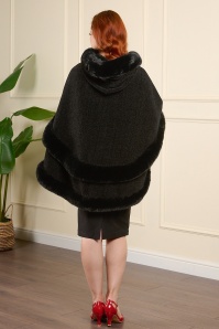 Banned Retro - Odile faux fur poncho in zwart 4