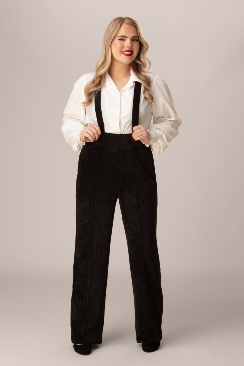 Topvintage Boutique Collection - Exclusivité Topvintage ~ Pantalon à bretelles Philippa en velours noir