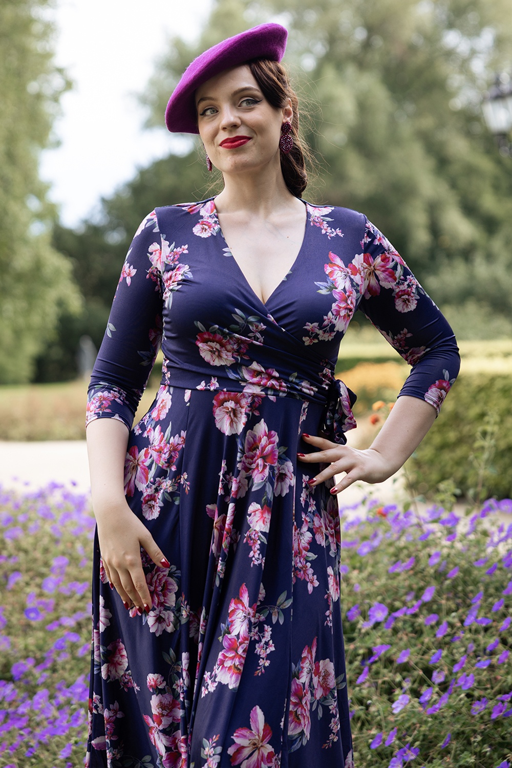 Vintage Chic for Topvintage - Topvintage exclusive ~ Aria Floral swing jurk in navy en roze