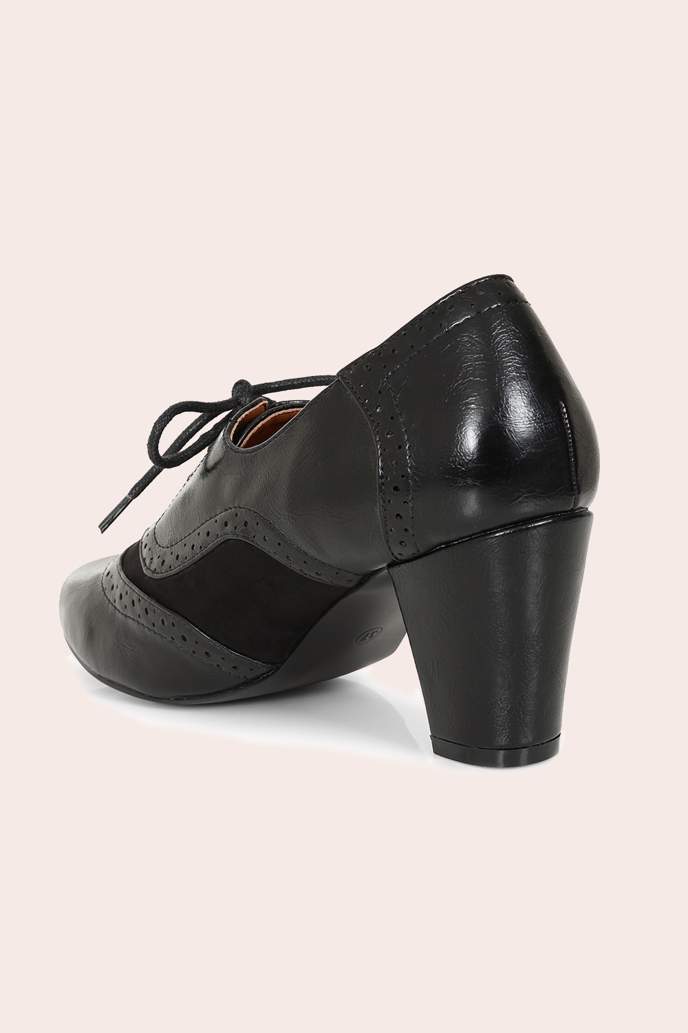 Banned Retro - Escarpins-bottines broguées Savile en noir 4