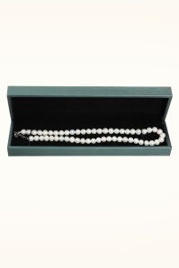 Dolly Dawn - Exclusivité Topvintage ~ Collier de perles d'eau douce Camille en blanc 5