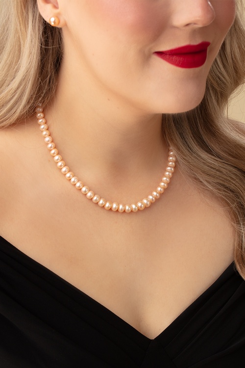 Dolly Dawn - Exclusivité Topvintage ~ Collier de perles d'eau douce Camille en blanc
