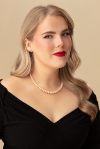 Dolly Dawn - Exclusivité Topvintage ~ Boucles d'oreilles à perle d'eau douce Camille en rose poudré 3