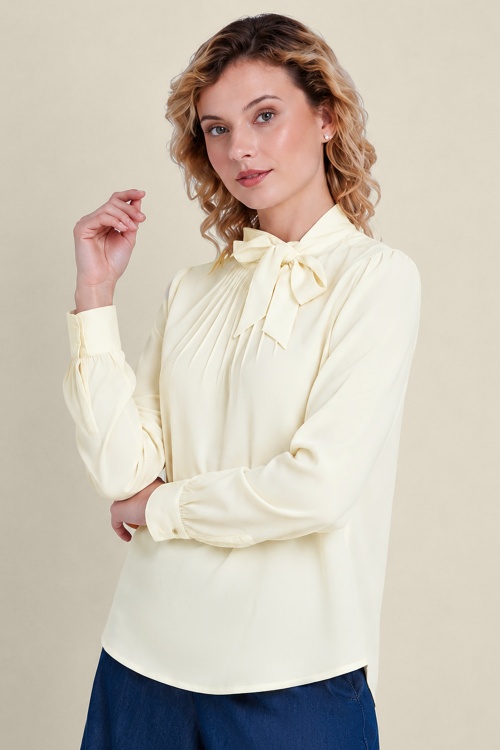 Circus - Anne Blouse in Ivory 2