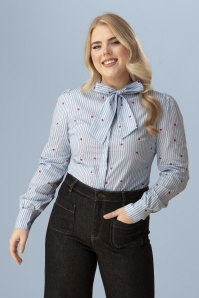 Banned Retro - Chemisier Daphine Heart en bleu et rouge 2