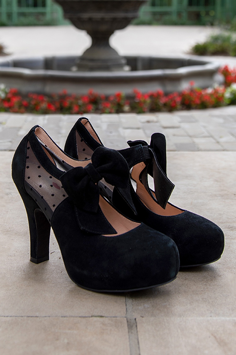 Lola Ramona ♥ Topvintage - Angie dots mesh pumps in zwart 3