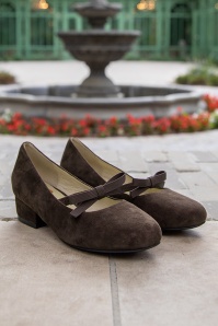 Lola Ramona ♥ Topvintage - Alice suède strik schoentjes in bruin 3