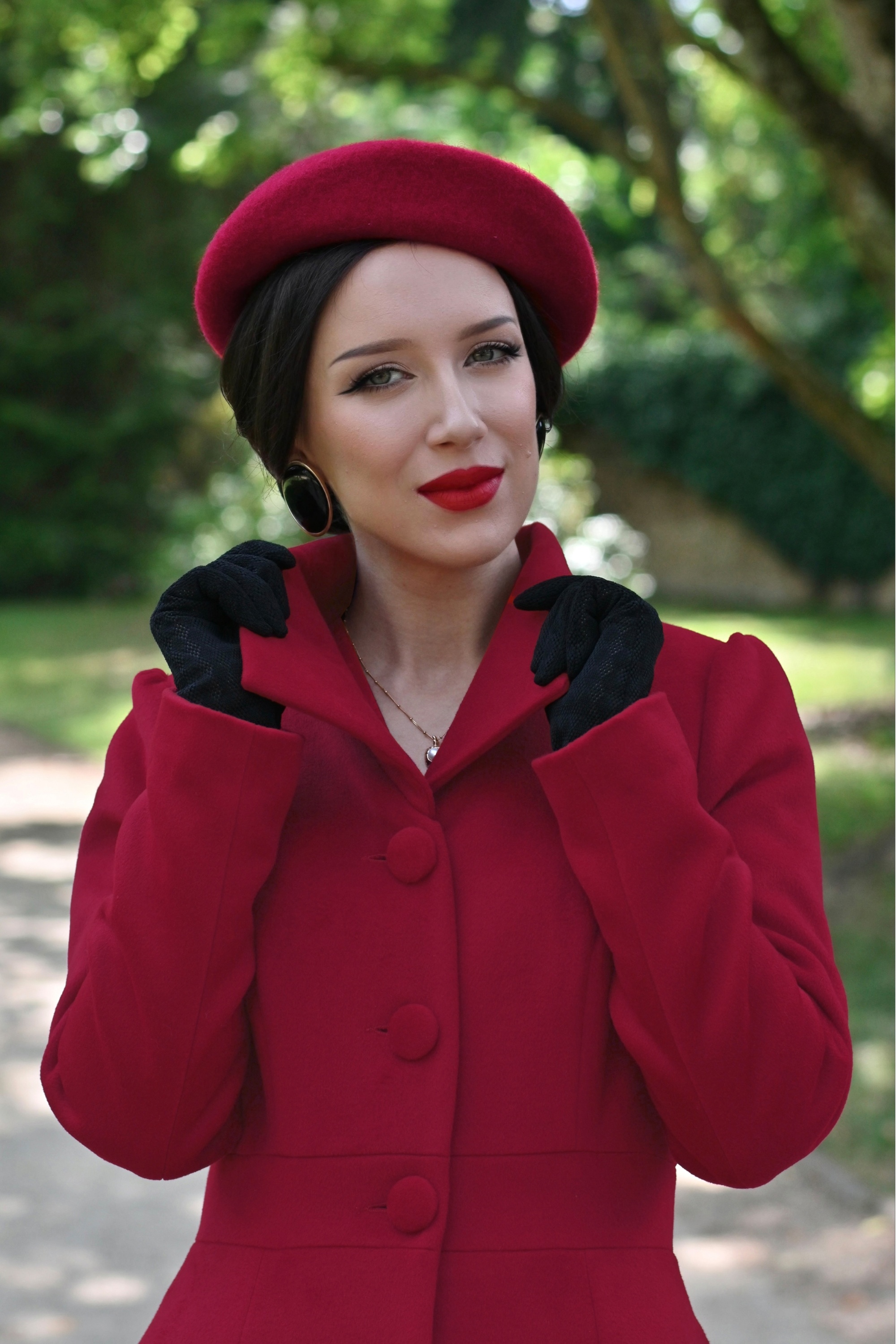 Hearts & Roses - Manteau évasé Seraphina en rouge 3