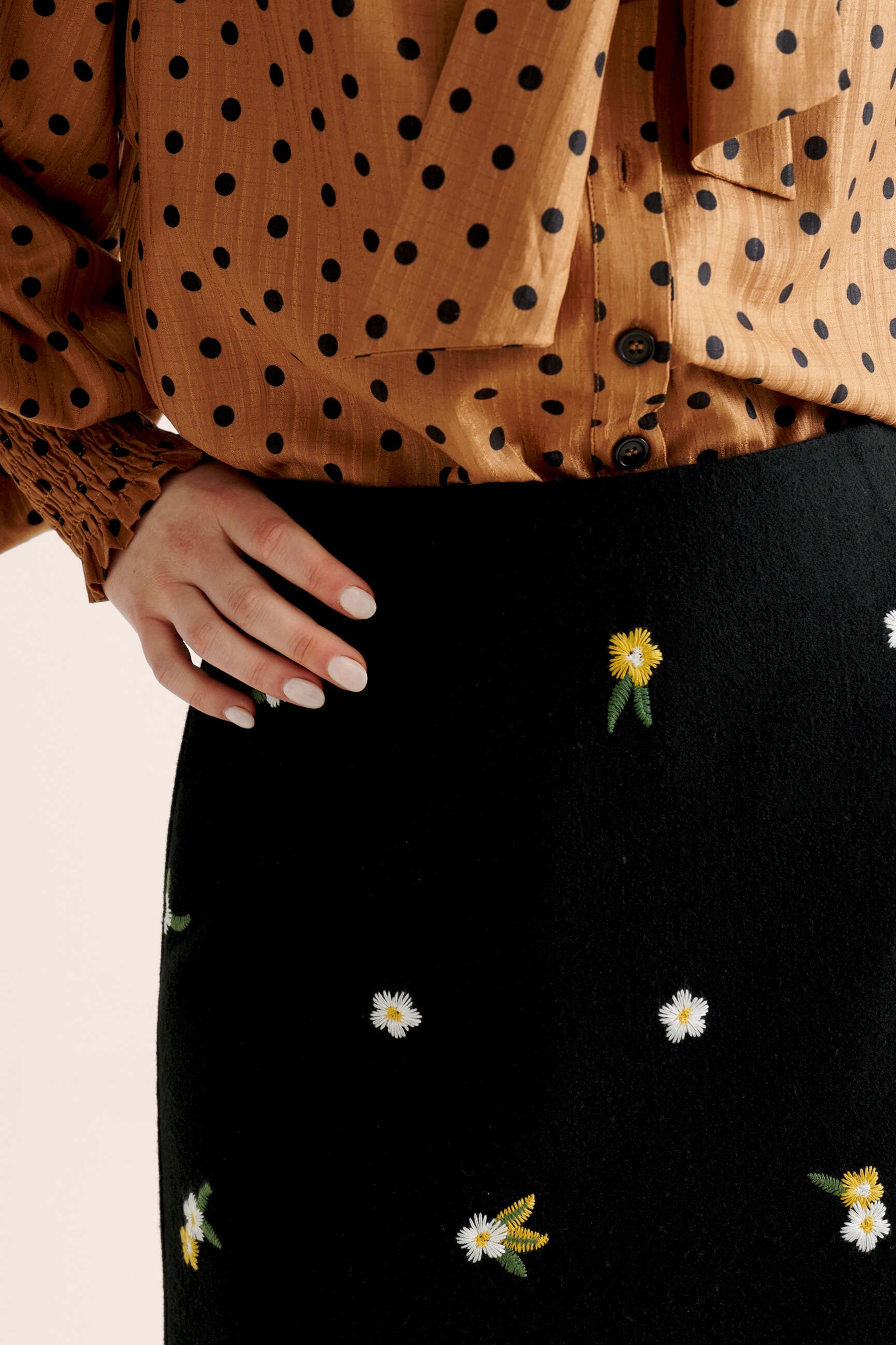 Louche - Minijupe Aubin Daisy en tweed noir 3