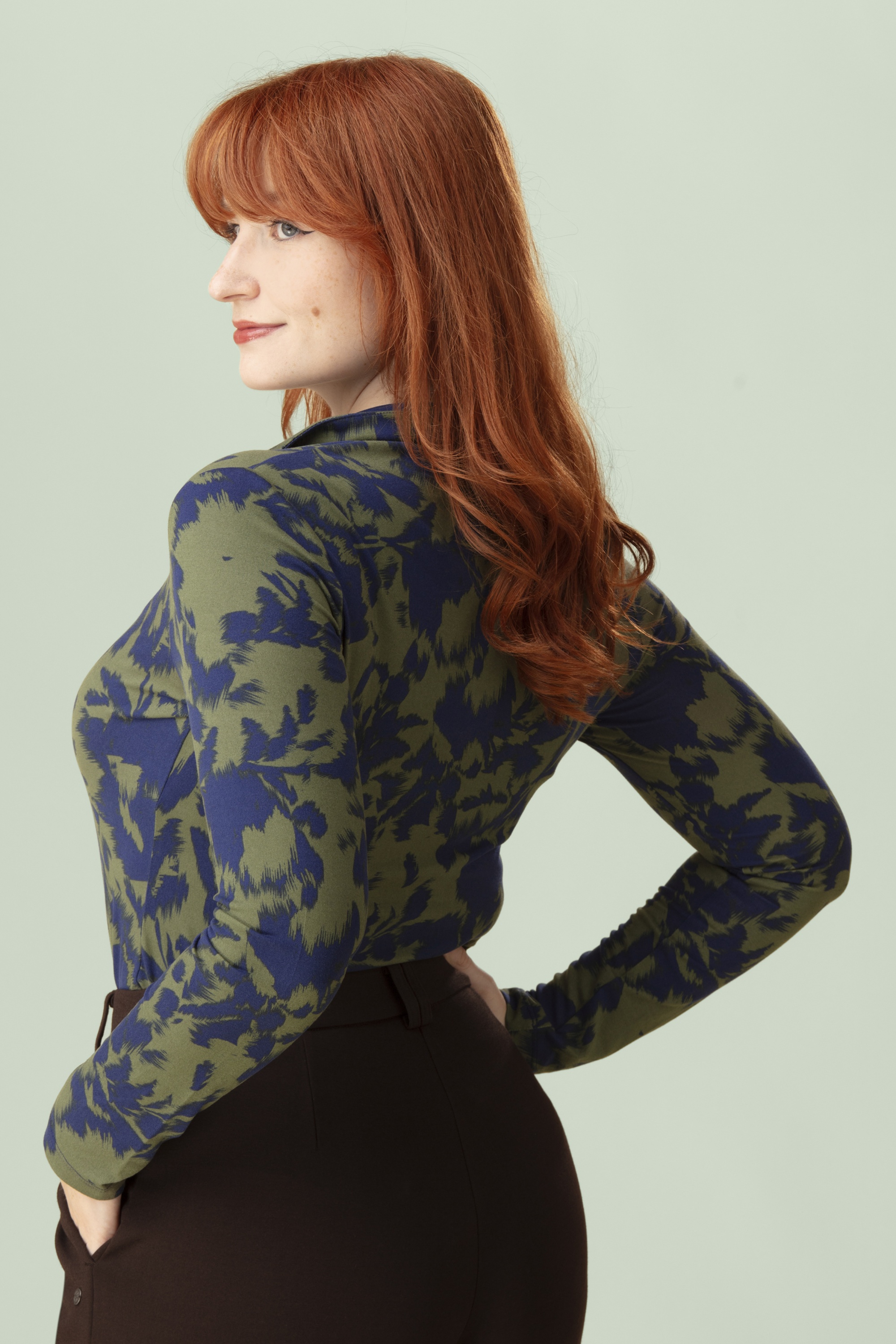 Surkana - Bupe Blouse in Navy and Green 2