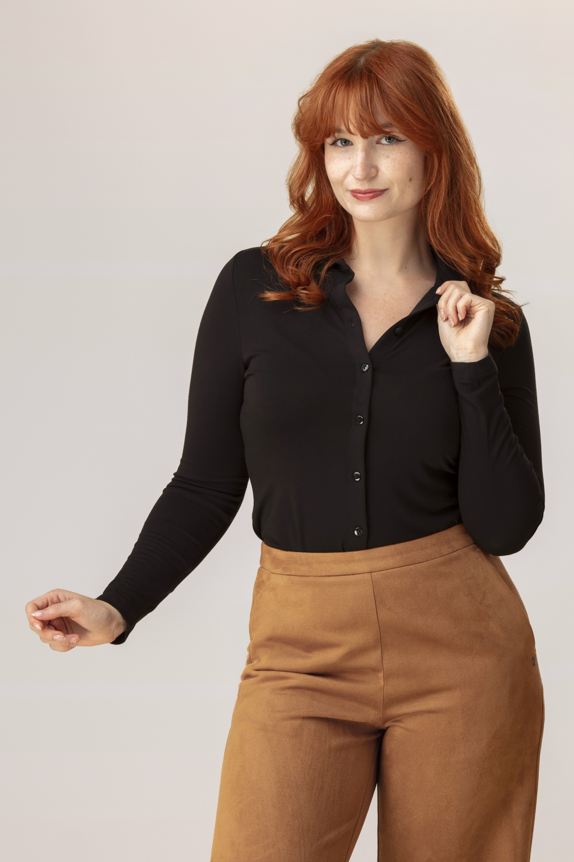 Surkana - Felina Fitted Blouse in Black