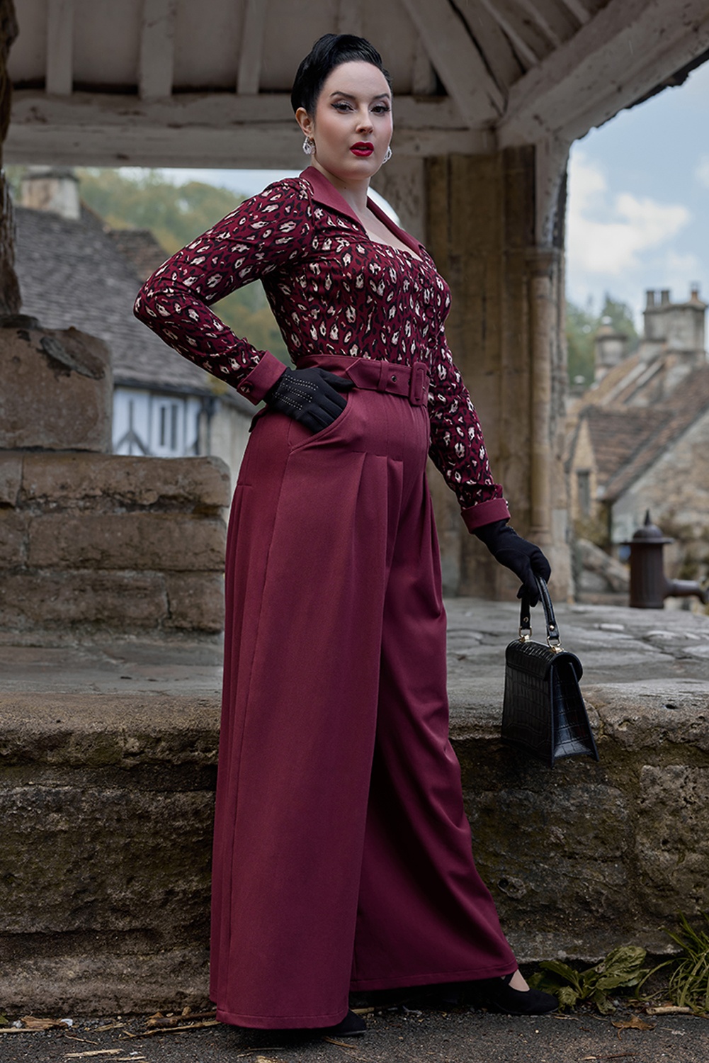Miss Candyfloss - Greer Bo Jumpsuit in Weinrot 3