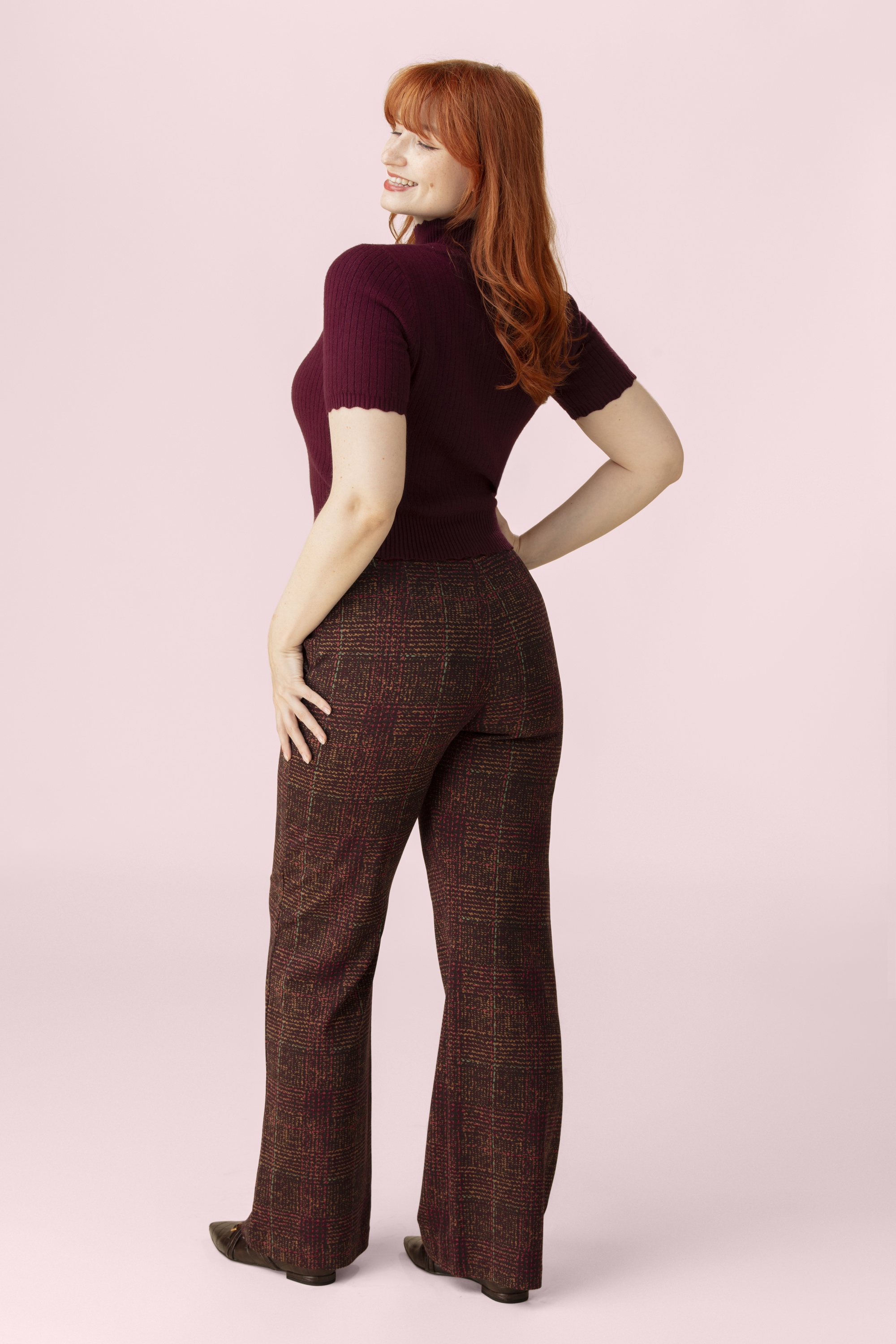 Surkana - Saro Straight Smart Trousers in Maroon 2