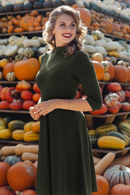 Vintage Chic for Topvintage - Exclusivité Topvintage ~ Robe swing en jersey de viscose Madison en kaki