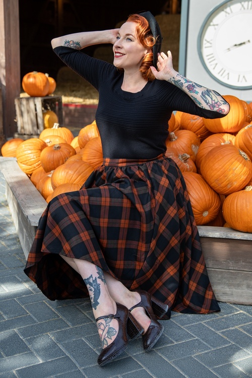 Hearts & Roses - Tira Tartan swing rok in donkerblauw en roest 2