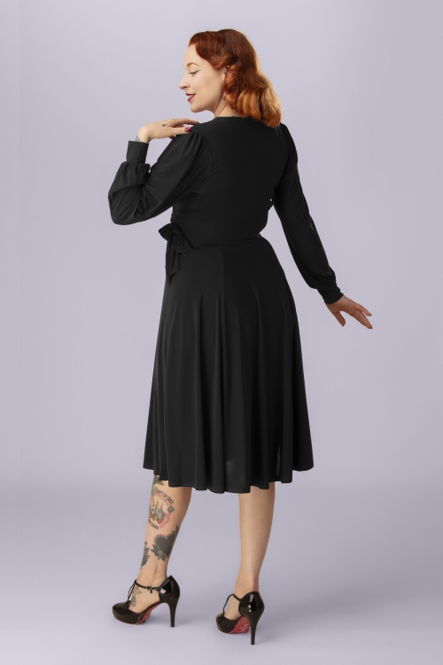 Vintage Chic for Topvintage - Exclusivité Topvintage ~ Robe swing Athena Slinky en noir 2