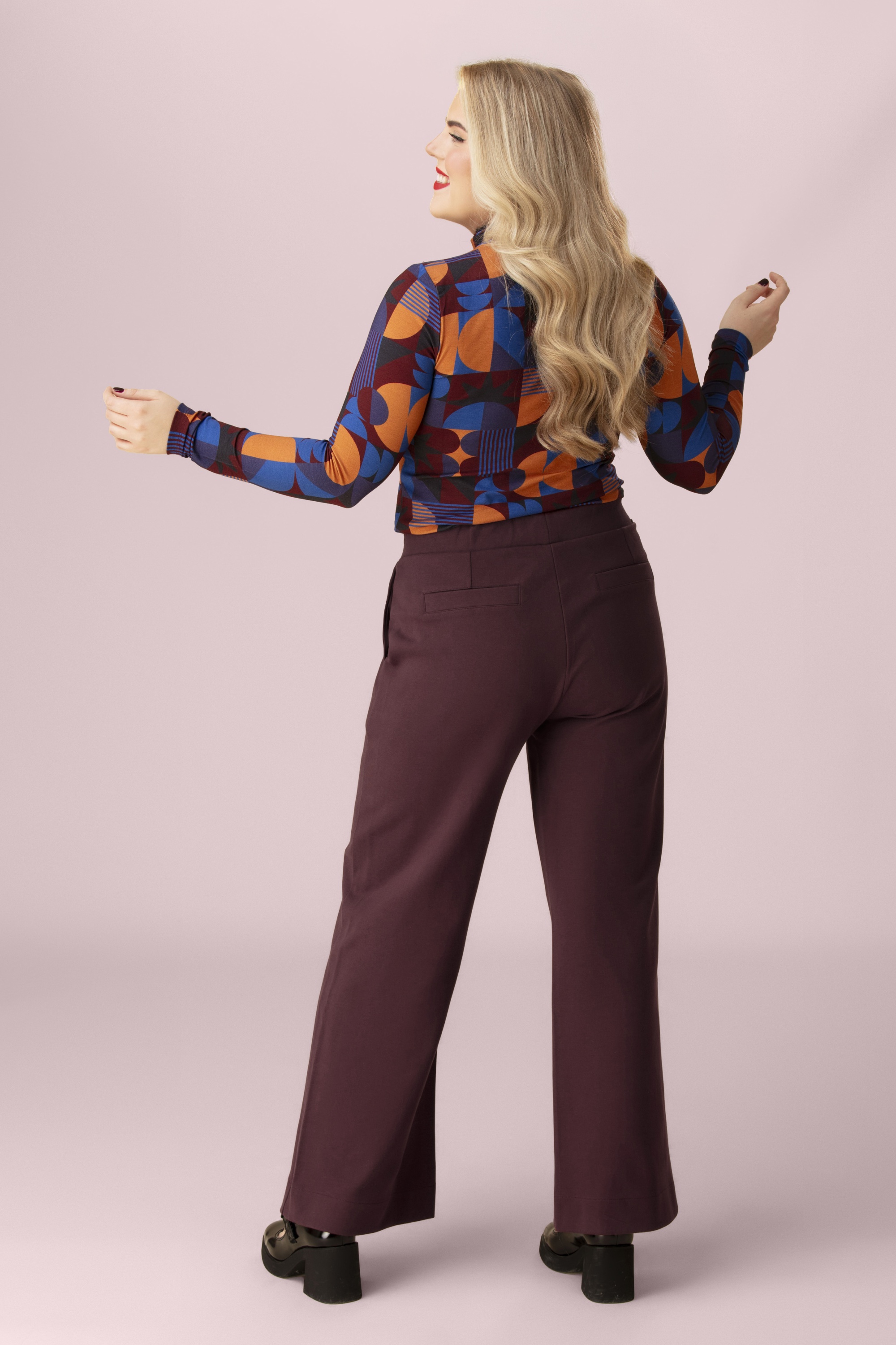 Mademoiselle YéYé - Classy Moves broek in Zinfandel rood 3