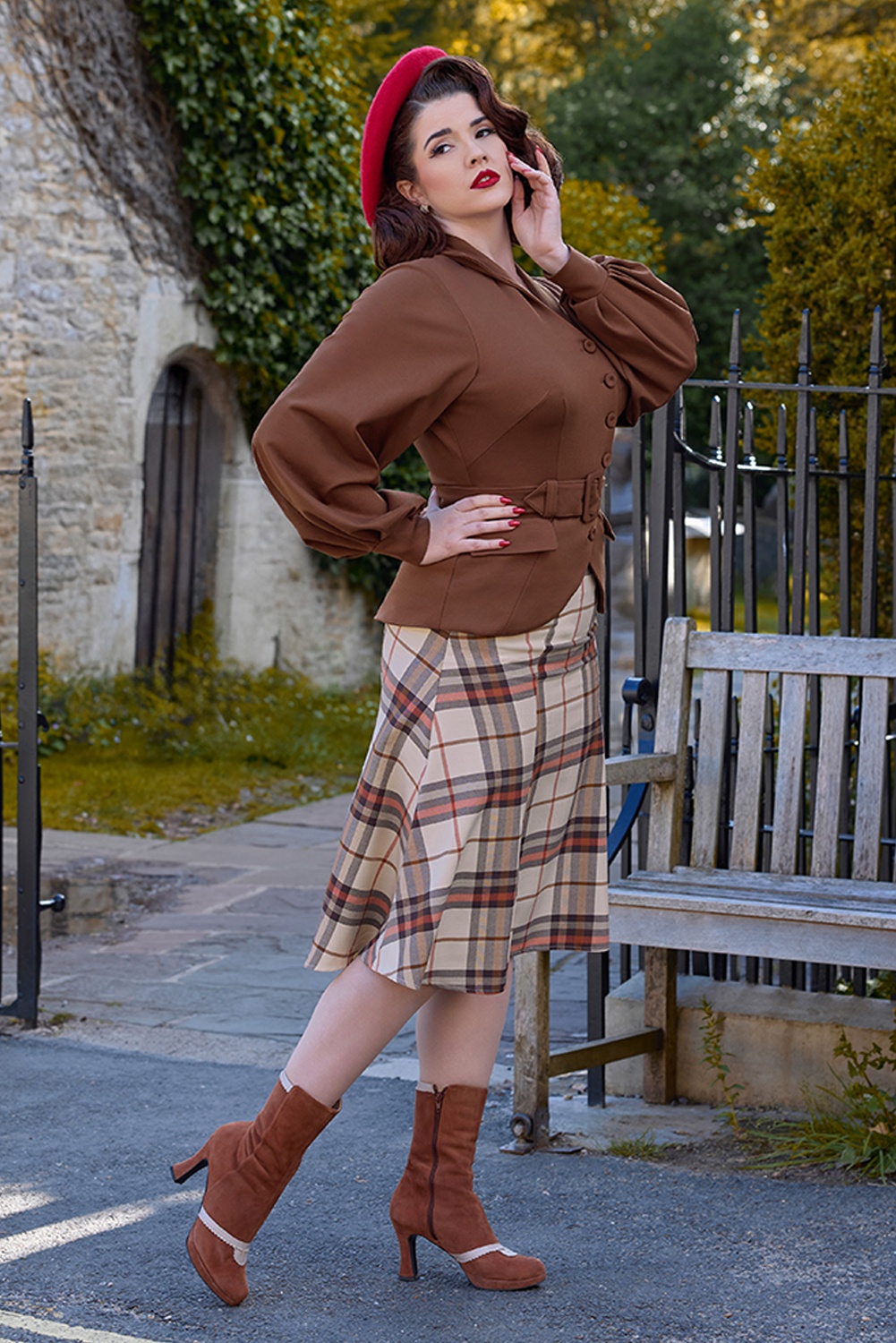 Miss Candyfloss - Jemina Saddle blazer in geelbruin 3