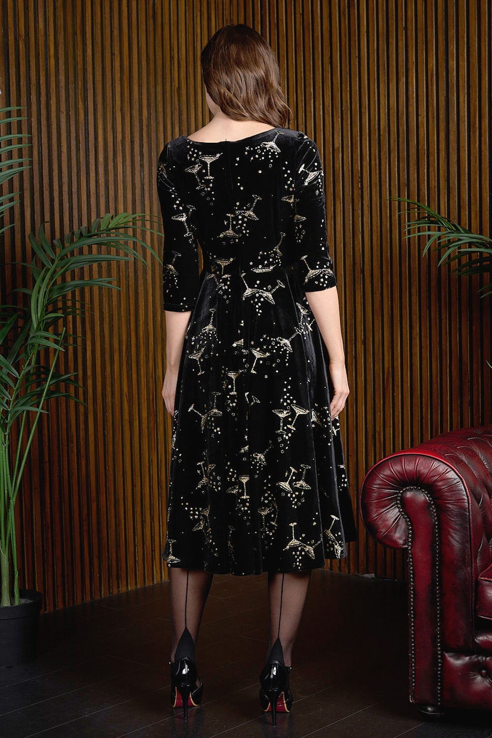 Banned Retro - Luna Cheers Velvet Swing Dress in Black 2