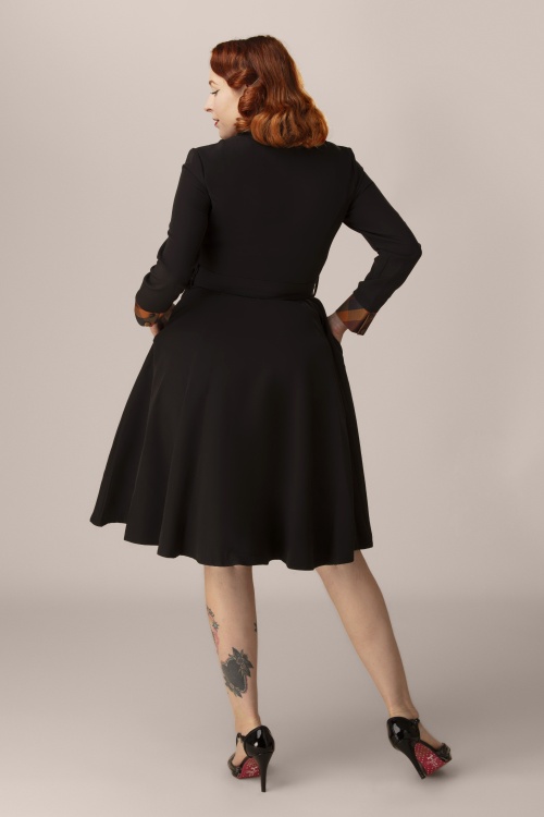 Hearts & Roses - Exclusivité Topvintage ~ Robe swing Serina en noir et orange 2