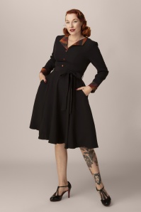 Hearts & Roses - Exclusivité Topvintage ~ Robe swing Serina en noir et orange