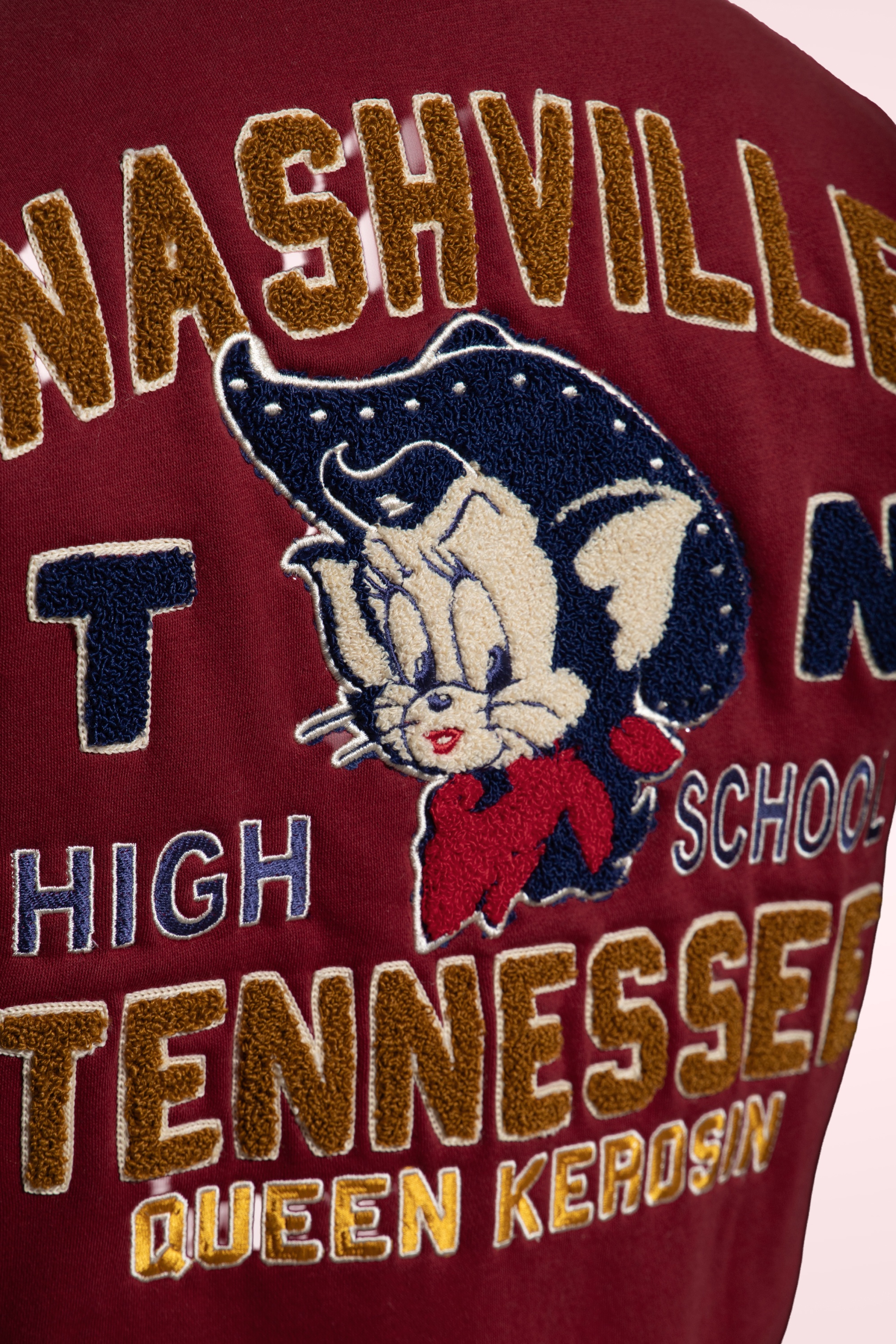 Queen Kerosin - Blouson américain Nashville High School en rouge et noir 4