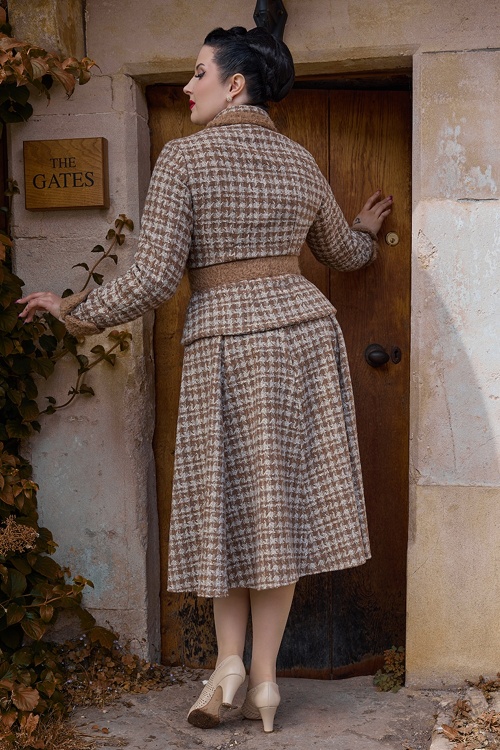 Miss Candyfloss - Jocelyn Sadie Tartan Swing Skirt in Brown and Sand 3