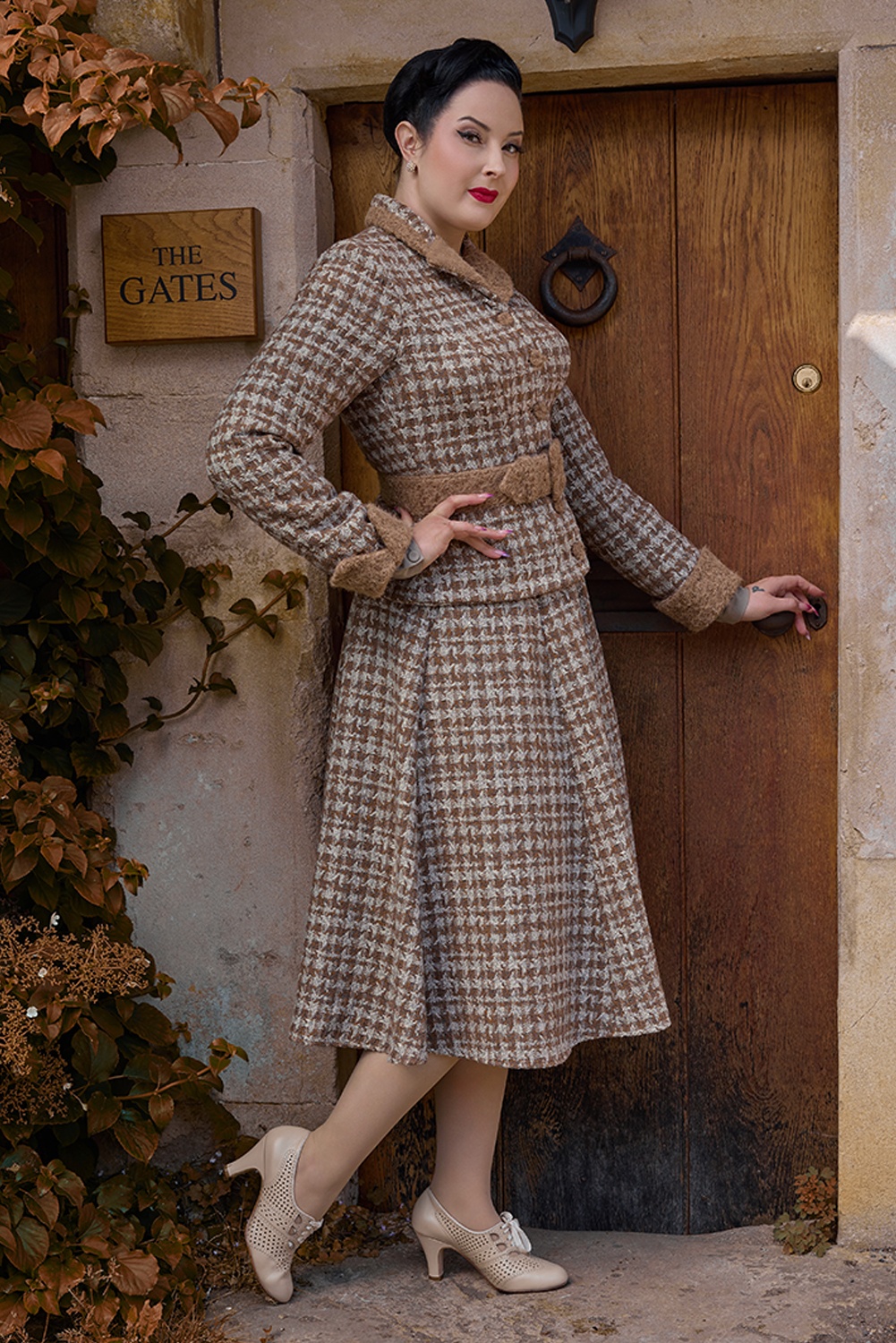 Miss Candyfloss - Jocelyn Sadie Tartan Swing Skirt in Brown and Sand 2