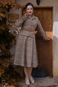 Hearts & Roses - Exclusivité Topvintage ~ Manteau évasé Anita en rouille