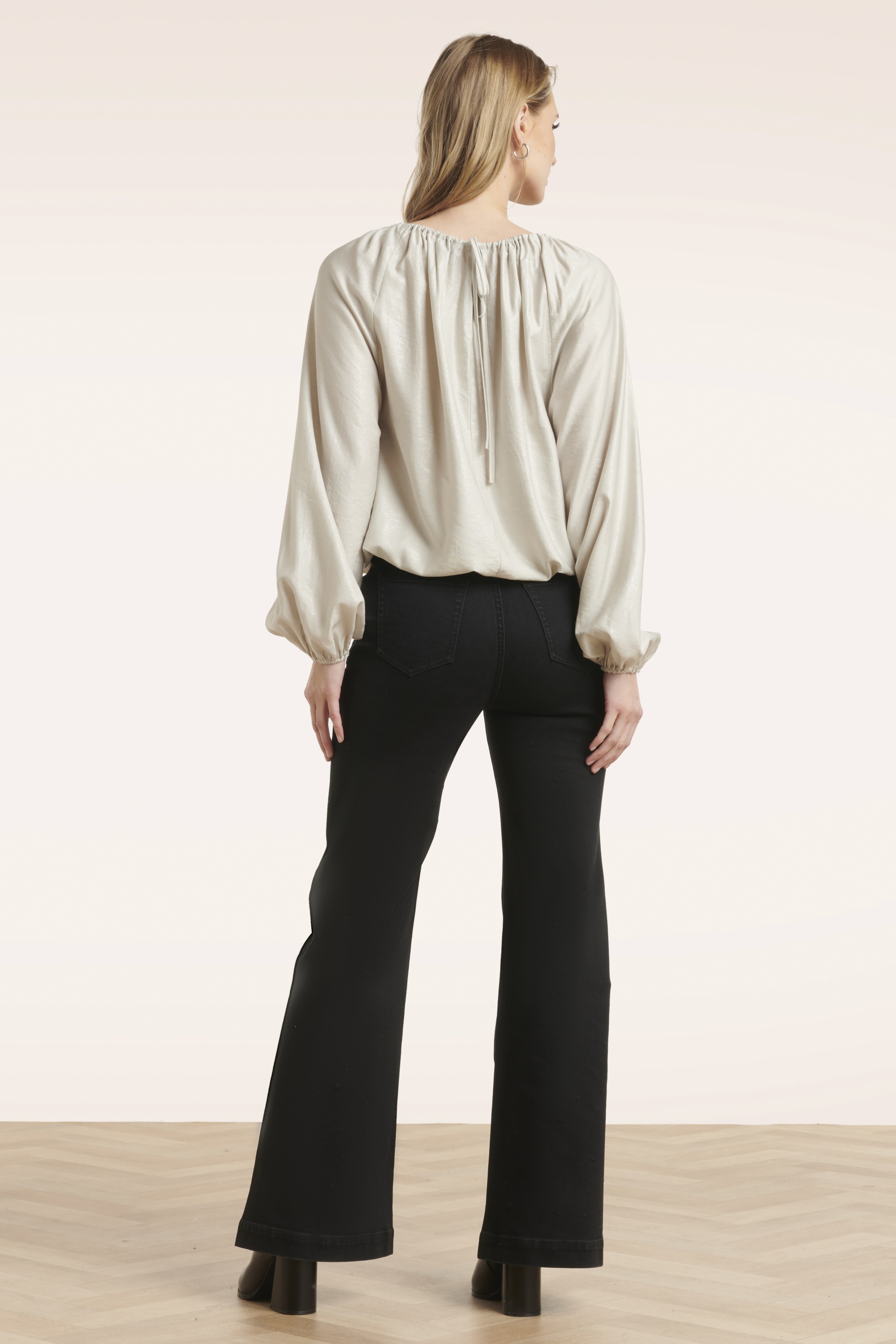 Smashed Lemon - Jean Fernanda Dazzle en noir 5