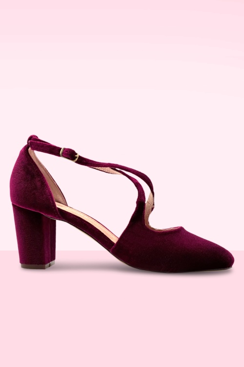 Chelsea Crew - Oren Velvet Pumps in Burgundy