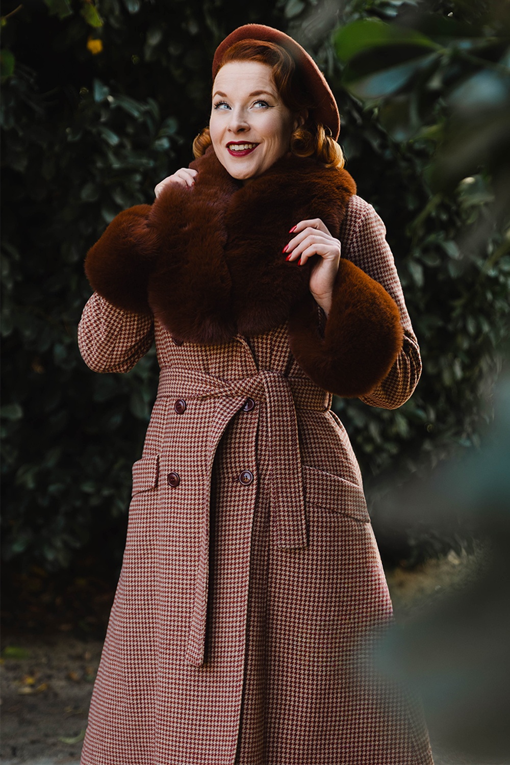 Topvintage Boutique Collection - Exclusivité Topvintage ~ Manteau trapèze à motif pied-de-poule Grace en rouille