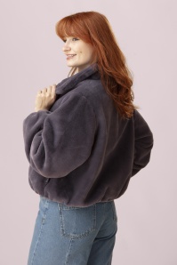 Surkana - Jessi korte faux fur jacket in paars 2