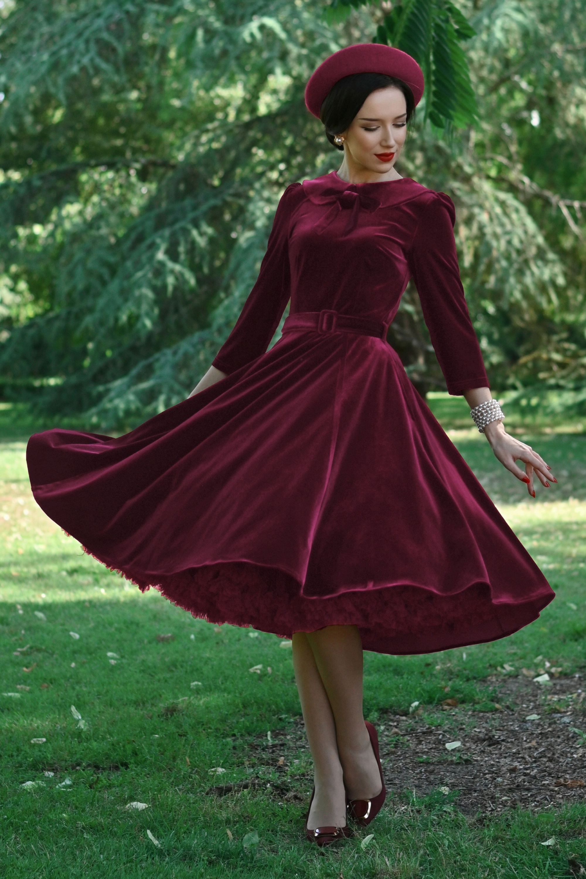 Hearts & Roses - Lua fluwelen swing jurk in rood