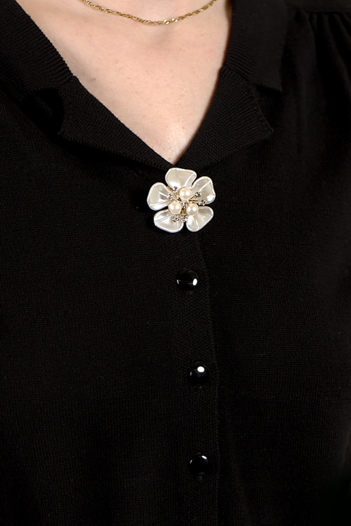 Banned Retro - Pearl Bloom Button Cover Set in Gold 2