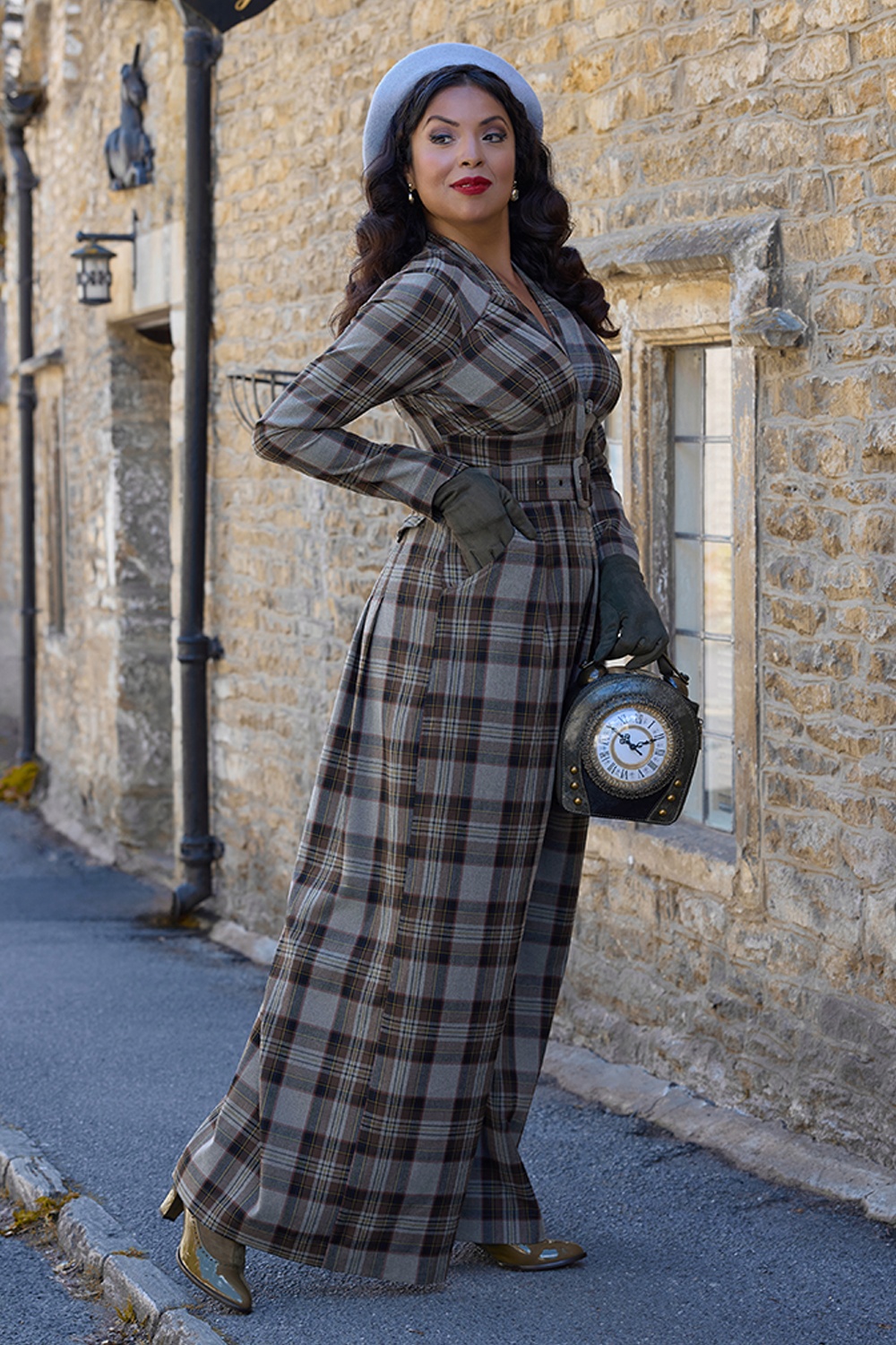 Miss Candyfloss - Dahlina Abalone tartan jumpsuit in grijs en olijf 3