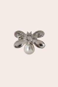 Banned Retro - Pearl Bee Brooch in Silver 3