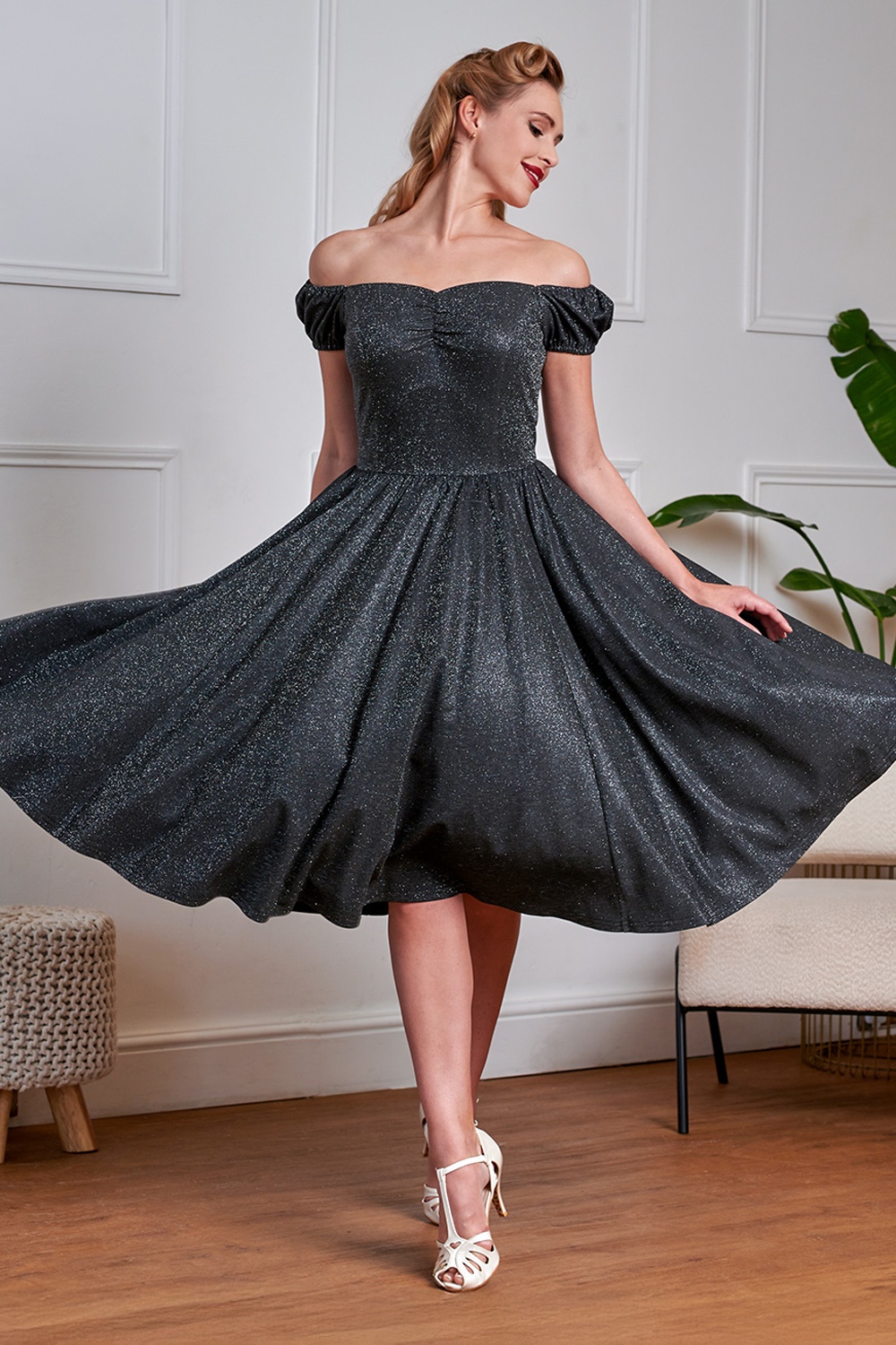Banned Retro - Marilyn Sparkle jurk in zwart 3