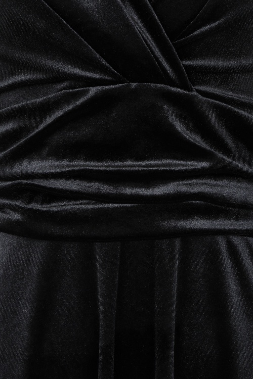 Vintage Chic for Topvintage - Topvintage exclusive ~ Pia Velvet Maxi Dress in Black 3