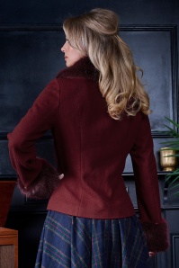 Banned Retro - Rea Faux Fur korte jas in bordeauxrood 4
