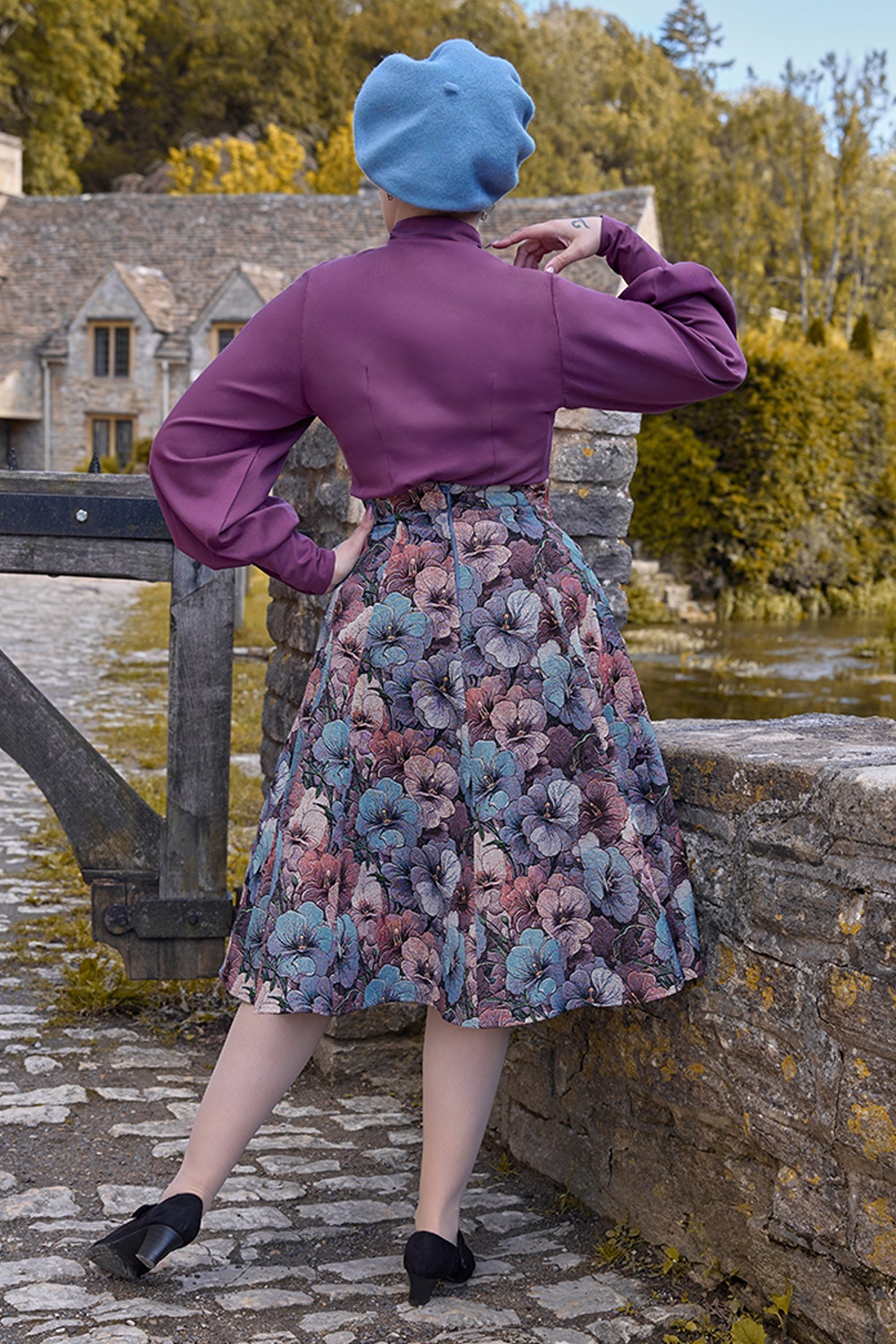 Miss Candyfloss - Emberly Azure Floral Swing Skirt in Blue and Purple 3