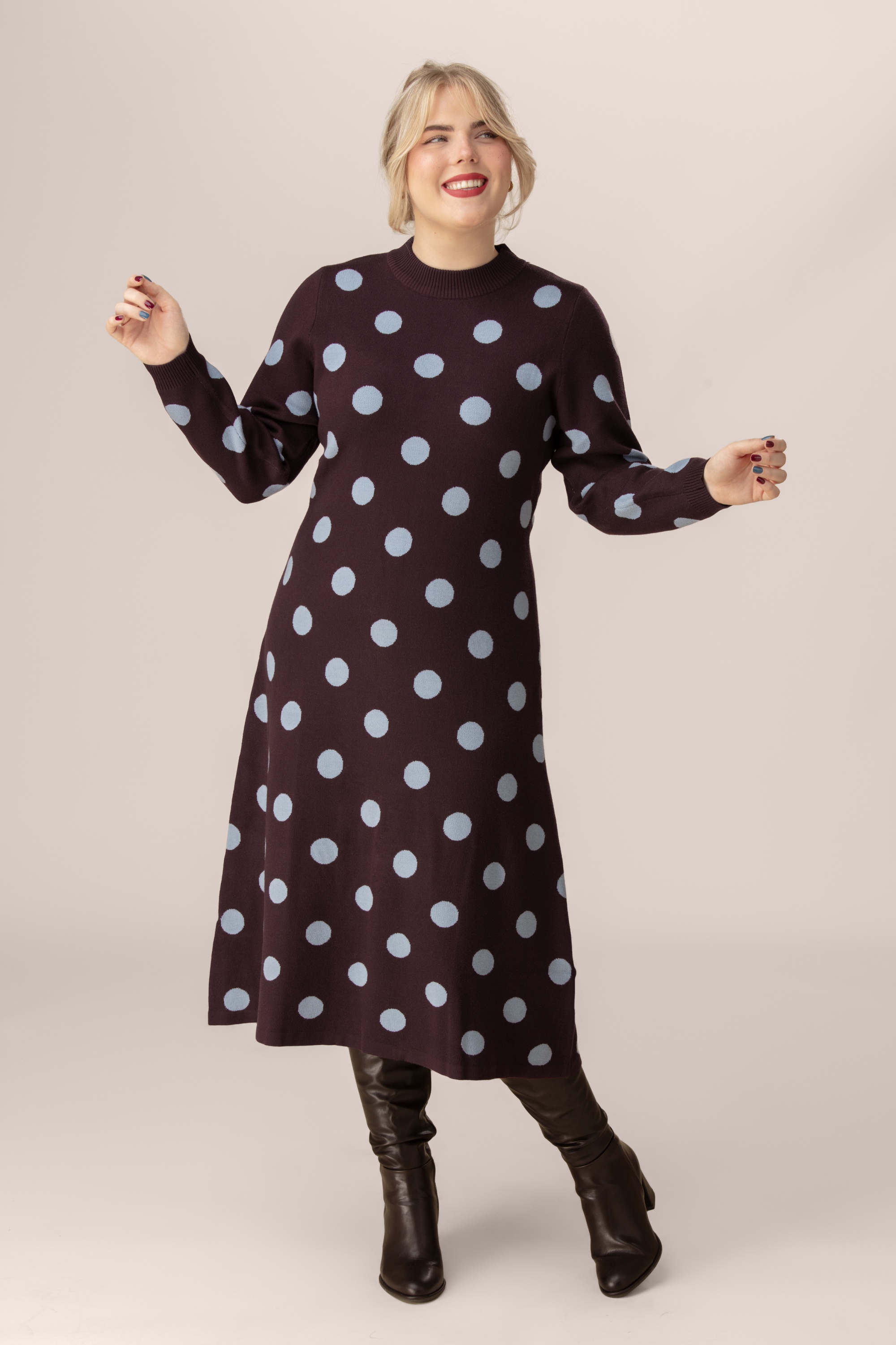 Minueto - Robe midi à pois Russell en bordeaux