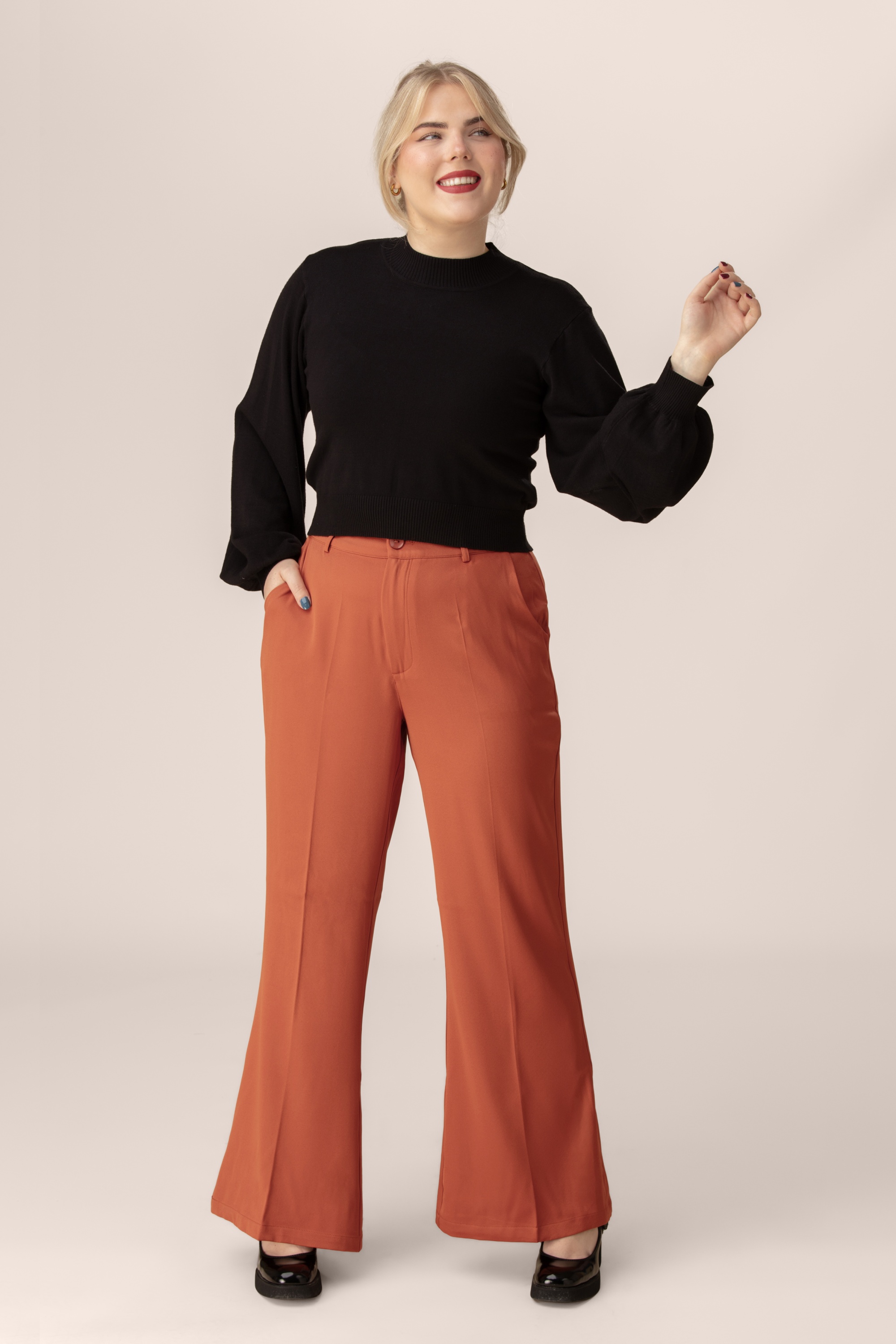 Topvintage Boutique Collection - Marlie Smart Trousers in Rust ~ Topvintage exclusive 