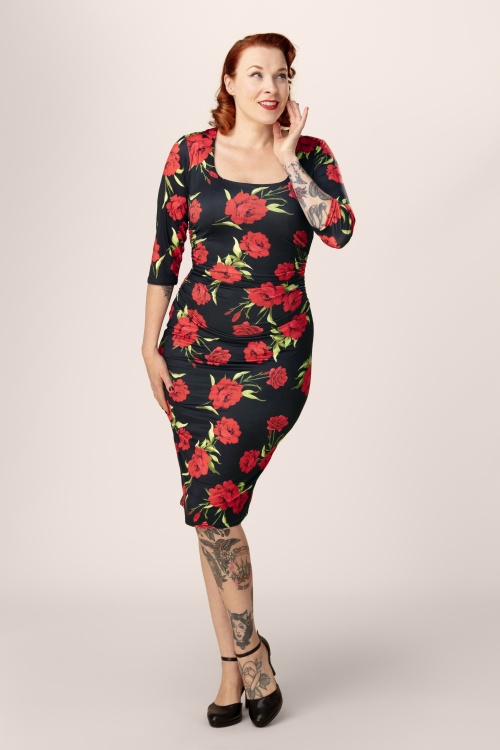 Vintage Chic for Topvintage - Topvintage exclusive ~ Lola Floral Allure Slinky Pencil Dress in Black and Red