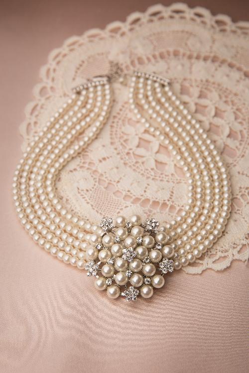 Lovely - Audrey Pearl Stud Earrings Années 50 en Crème