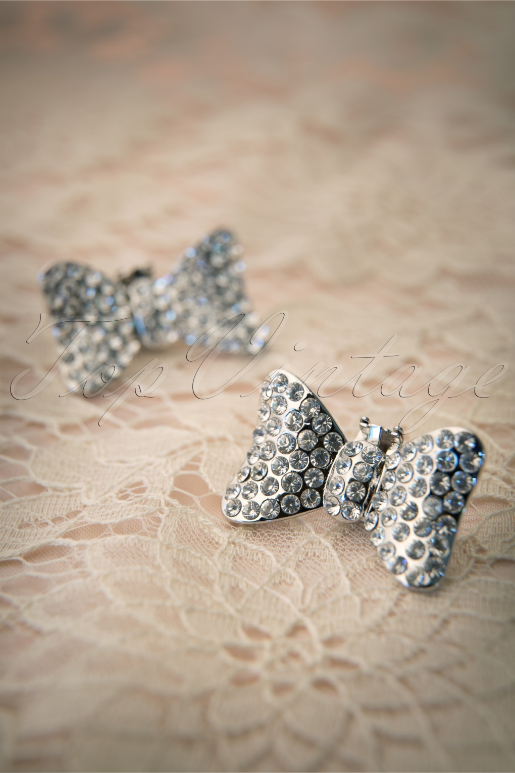 Sparkling Bow Shoe Clips